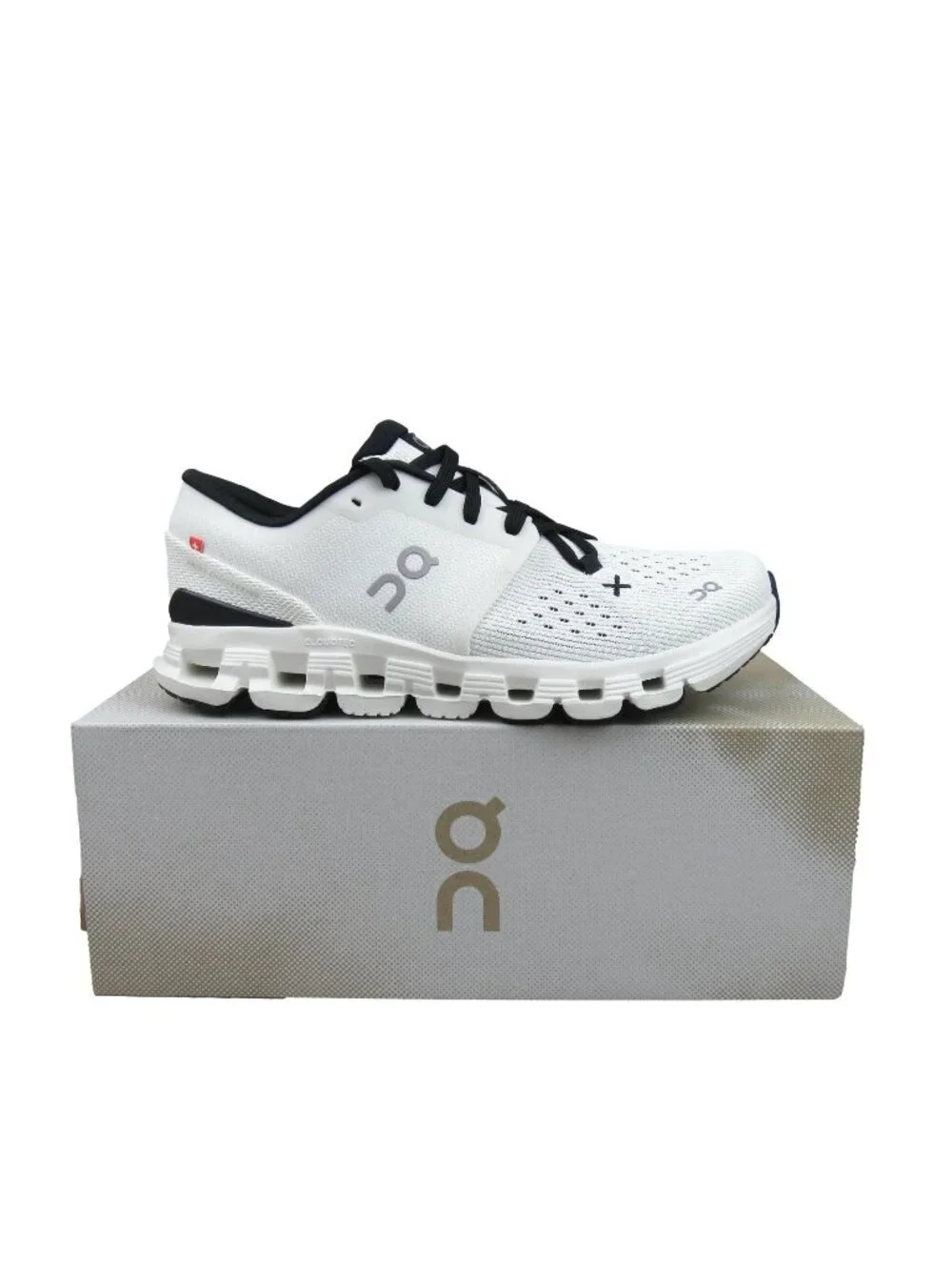 On Cloud X V4 Ivory Black Gym Athletic Running Shoes Women's Size 8 NEW